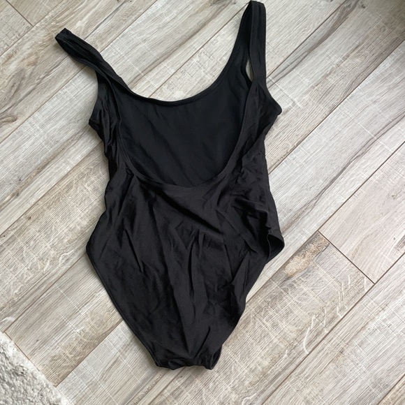 Squad Backless Bathing Suit - Picture 2 of 4